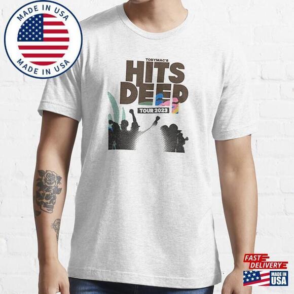 Tops - Toby Hits Deep Tour Essential T-Shirt Classic
